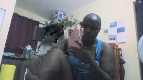 Snapshot of juicybooty_001 chatting on April 1, 2026, 7:11 pm Sweetass online show from April 1, 2026, 7:11 pm