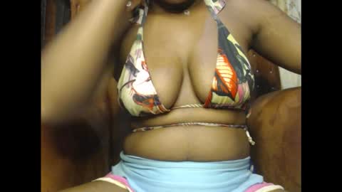 Snapshot of juicycuntx chatting on November 27, 2025, 6:43 pm juicycuntx online show from November 27, 2025, 6:43 pm