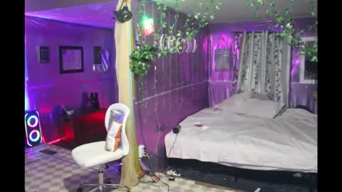 juicyjayxxx69 online show from October 3, 2025, 3:36 am