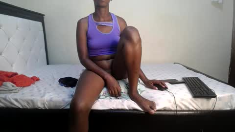 juicymunirah online show from April 4, 2026, 5:54 pm