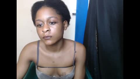 juicynwetx online show from February 24, 2025, 1:21 pm