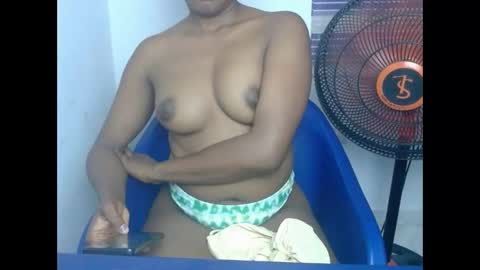 juicynwetx online show from December 2, 2025, 6:03 pm