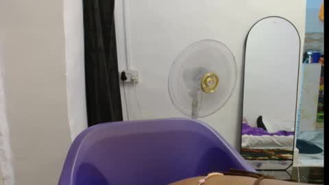 juicyxpink online show from March 2, 2026, 6:47 am