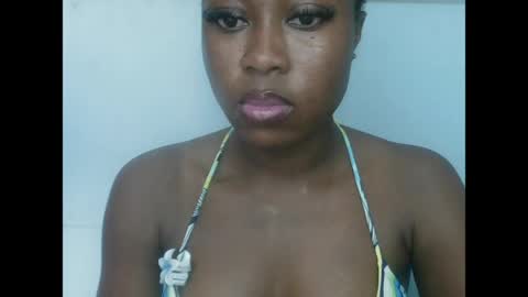 juicyyxboobs online show from May 13, 2026, 4:04 pm