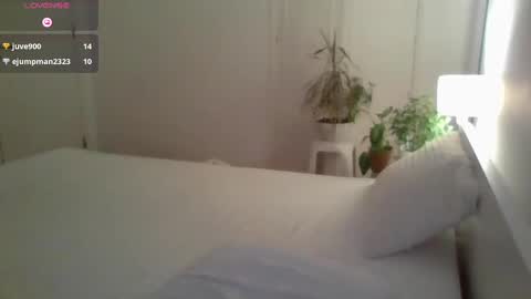 Snapshot of jujubaeu chatting on February 27, 2025, 10:42 pm Juju online show from February 27, 2025, 10:42 pm