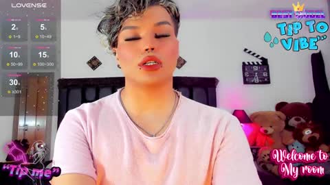 Jujubee online show from December 12, 2024, 5:37 pm