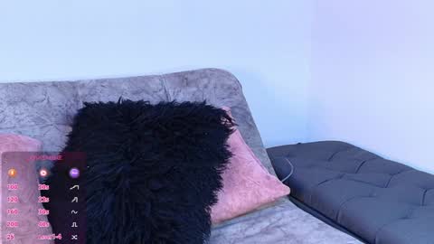Jules and Gia online show from June 6, 2026, 9:14 am