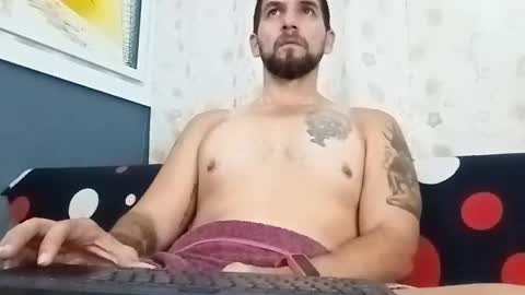 juleslake2 online show from October 29, 2025, 1:24 pm