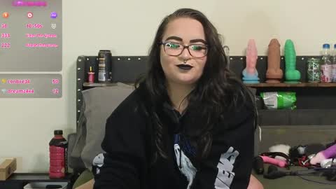 Julesss online show from March 29, 2026, 8:03 am