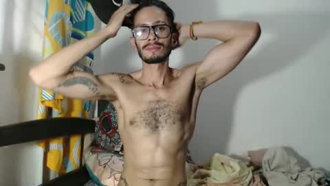 Julfigo online show from January 14, 2025, 10:44 pm