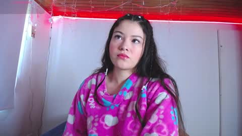 Juliana online show from December 7, 2024, 12:13 pm