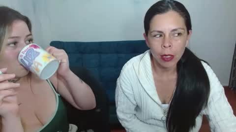  Juliana Torres  online show from September 12, 2025, 11:37 pm