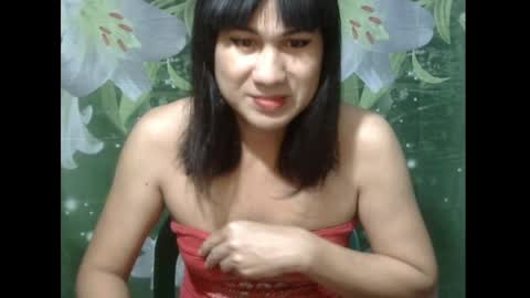 JULIA online show from April 17, 2026, 5:49 pm