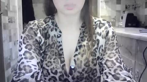 julia69009 online show from January 12, 2026, 11:43 pm