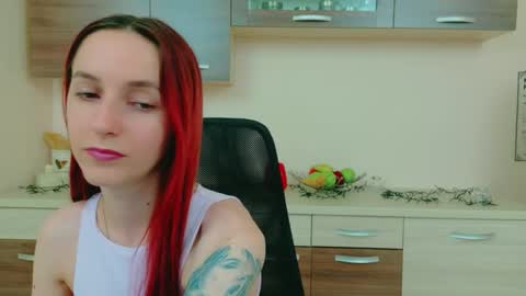 Snapshot of julia__jae chatting on April 26, 2026, 6:11 am JuliaJae online show from April 26, 2026, 6:11 am