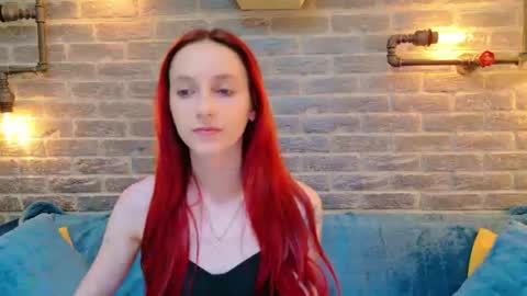 JuliaJae online show from July 5, 2026, 4:41 am