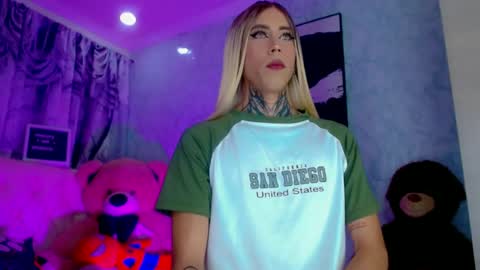Snapshot of julia_bulette1 chatting on June 16, 2026, 11:18 pm julia_bulette1 online show from June 16, 2026, 11:18 pm