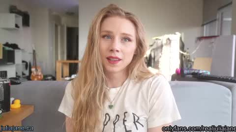 Julia Jane online show from April 4, 2026, 12:53 am