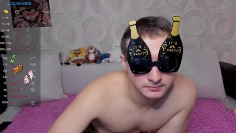 Snapshot of julia_jellyfish chatting on December 20, 2024, 5:29 pm Julia online show from December 20, 2024, 5:29 pm