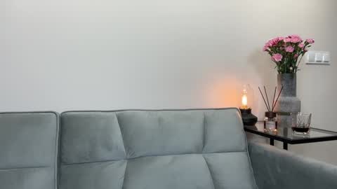 Snapshot of julia_rle chatting on January 16, 2025, 1:37 am Julia R Le online show from January 16, 2025, 1:37 am