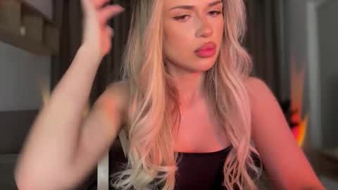 Snapshot of julia_rle chatting on November 17, 2025, 11:10 pm Julia R Le online show from November 17, 2025, 11:10 pm