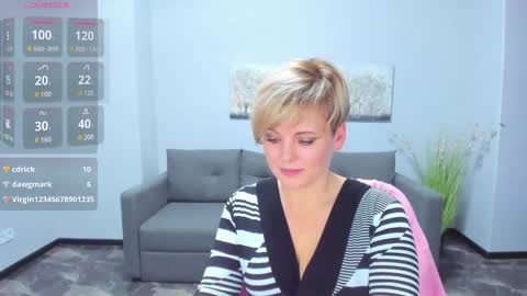 Julia online show from January 26, 2025, 3:47 pm