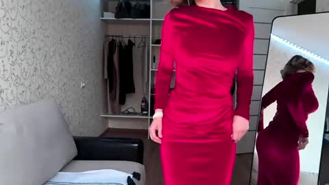Snapshot of juliahupman chatting on May 2, 2026, 4:45 pm Kate online show from May 2, 2026, 4:45 pm