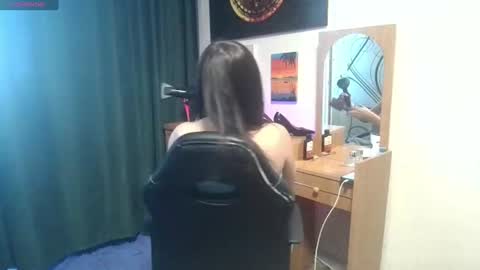 juliamorgann online show from July 18, 2026, 6:28 am