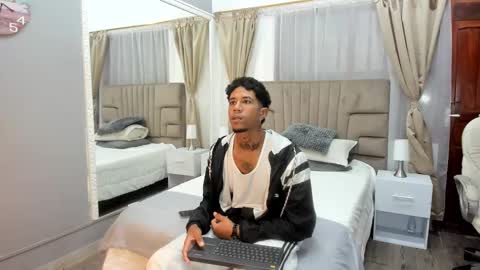 julian billy online show from January 7, 2025, 11:37 am