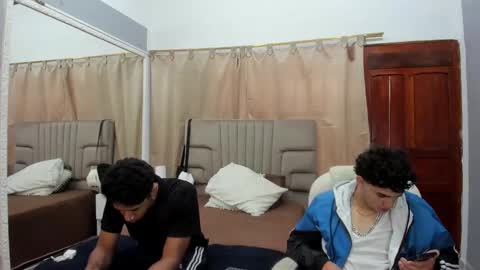 julian billy online show from February 7, 2025, 2:37 pm