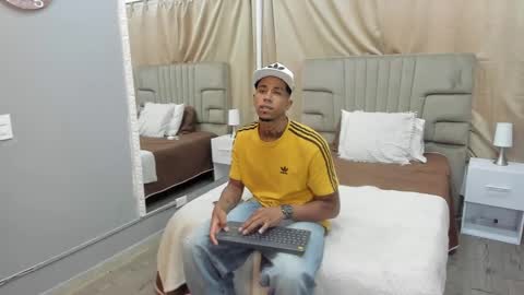 julian billy online show from February 17, 2025, 5:32 pm