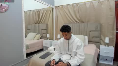 julian billy online show from February 20, 2025, 11:31 am