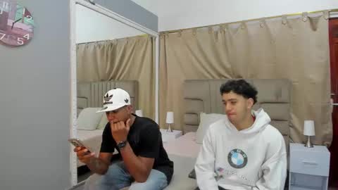 julian billy online show from February 21, 2025, 12:06 pm