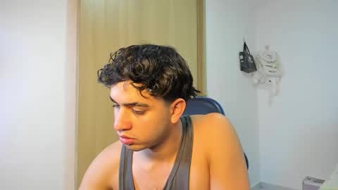 julian billy online show from November 18, 2025, 7:57 am