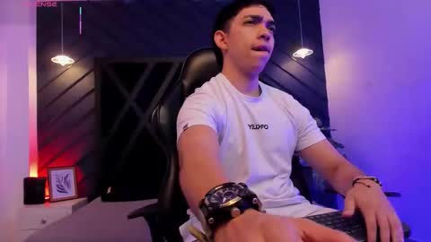 Snapshot of julian_mercier chatting on January 13, 2026, 11:15 am JULIAN online show from January 13, 2026, 11:15 am