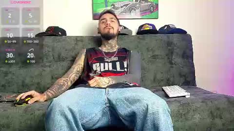Julian independent model online show from July 11, 2026, 7:27 pm