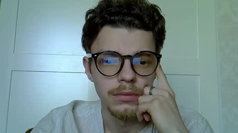 Snapshot of julian_velvet chatting on May 23, 2026, 11:25 am julian_velvet online show from May 23, 2026, 11:25 am