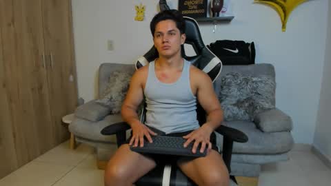 julian_wallace online show from January 17, 2026, 3:06 pm