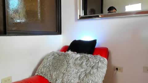 julian_wallace online show from March 23, 2026, 7:40 pm