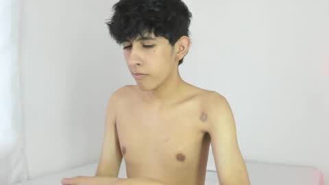 Snapshot of julian_xp chatting on May 29, 2026, 8:29 pm Julian online show from May 29, 2026, 8:29 pm