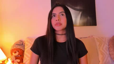 Juliana online show from March 25, 2026, 5:35 am