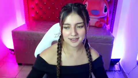 juliana_diamond_ online show from July 7, 2026, 6:47 am