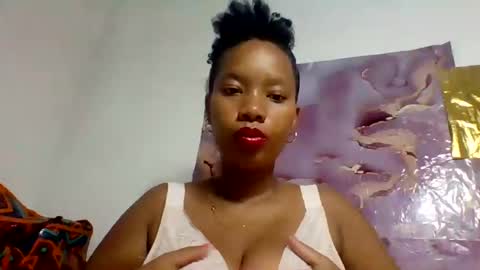 Snapshot of julianah93 chatting on July 24, 2026, 11:19 am Julianah online show from July 24, 2026, 11:19 am