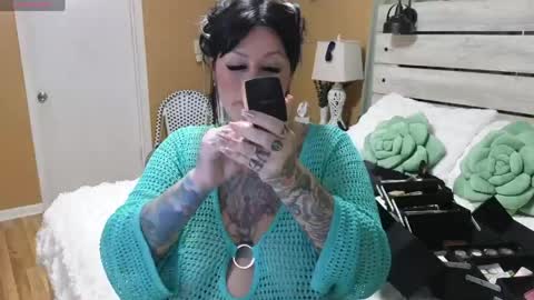 Snapshot of julianaxxxrose chatting on May 22, 2026, 3:17 pm Texas Mamasita online show from May 22, 2026, 3:17 pm