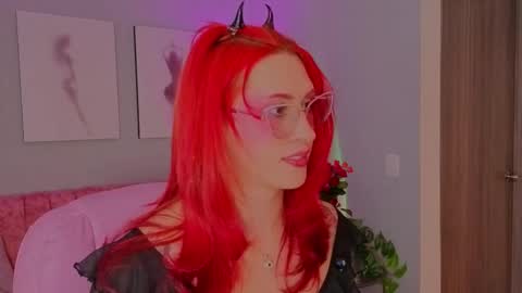 Juliana online show from March 26, 2026, 5:07 pm