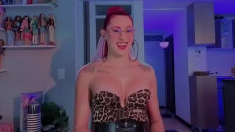 Juliana online show from July 26, 2026, 9:43 pm