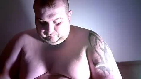 Juliano online show from December 1, 2024, 8:20 pm