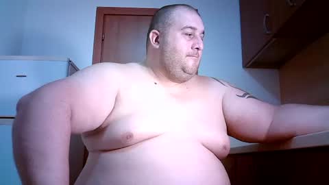 Snapshot of julianoparno chatting on July 31, 2026, 1:27 am Juliano online show from July 31, 2026, 1:27 am