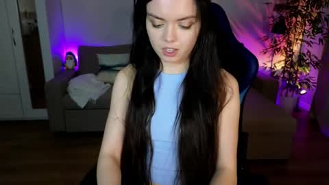 Julia online show from April 29, 2026, 5:30 pm