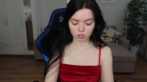 Snapshot of juliaortega_ chatting on July 17, 2026, 9:16 am Julia online show from July 17, 2026, 9:16 am